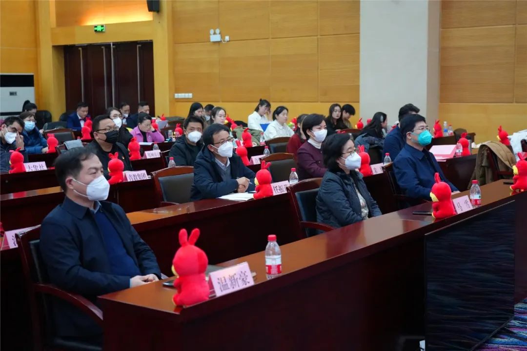 https://zy-file.dangjianrobot.com/2023/5/19/a43d6d64710d71c67b73a7eb3928fc19.jpeg